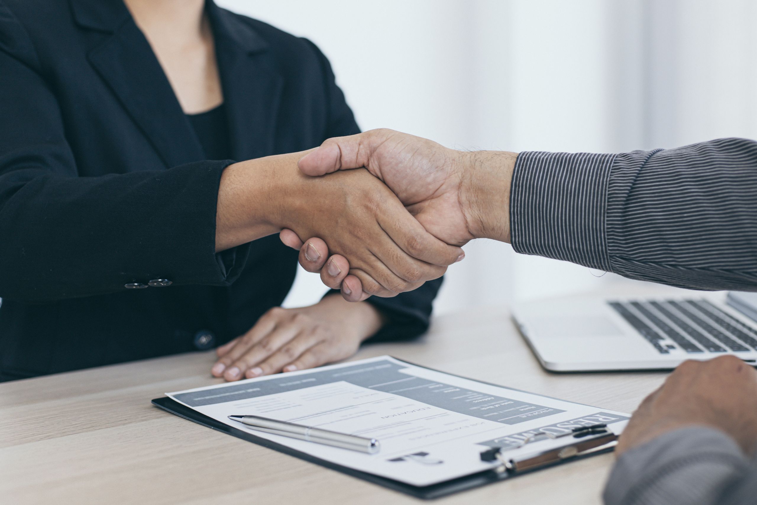 The Benefits of Working With Recruitment Agencies For Pharmaceutical Jobs